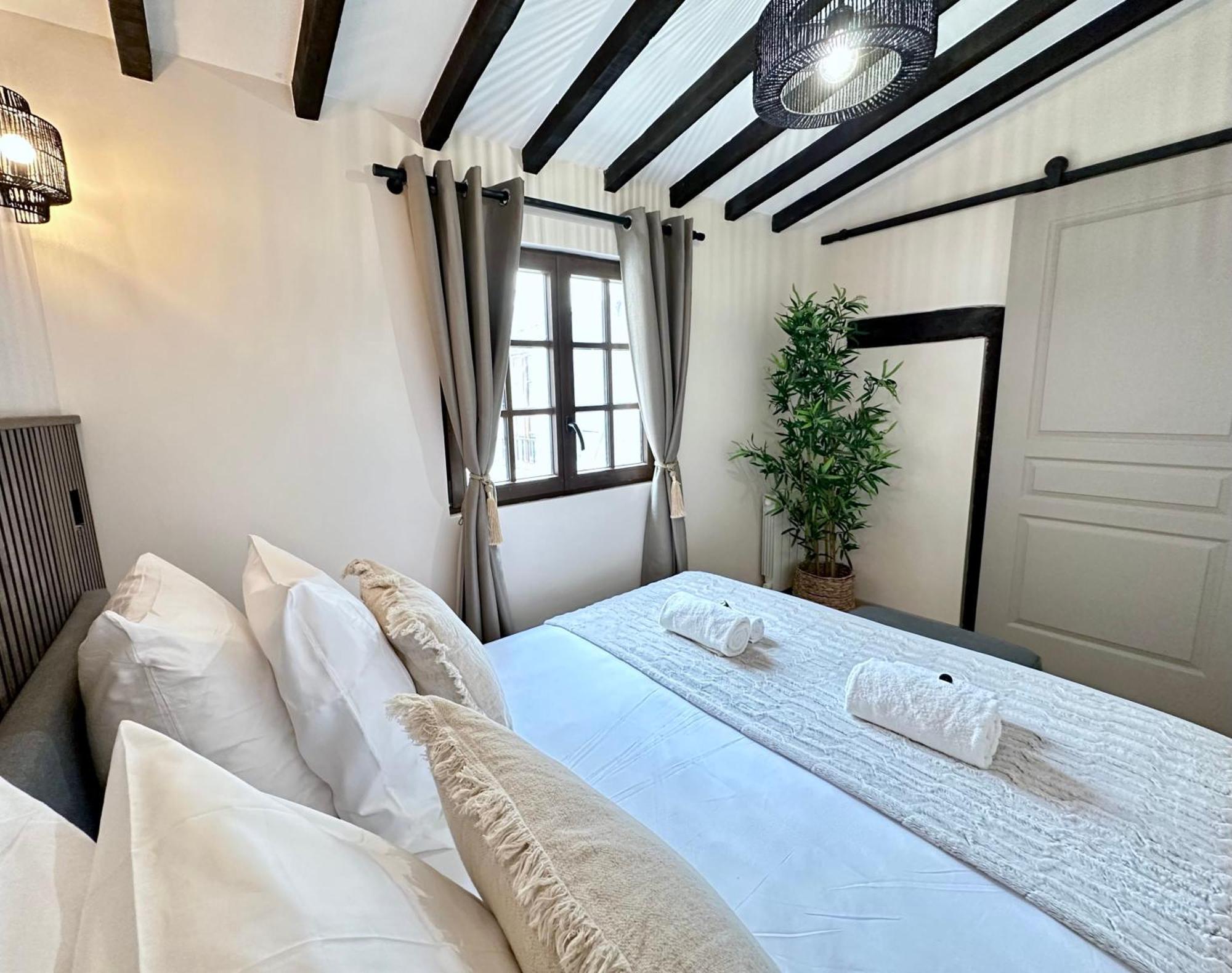 Le Marais' Finest Luxurious Apartment パリ エクステリア 写真