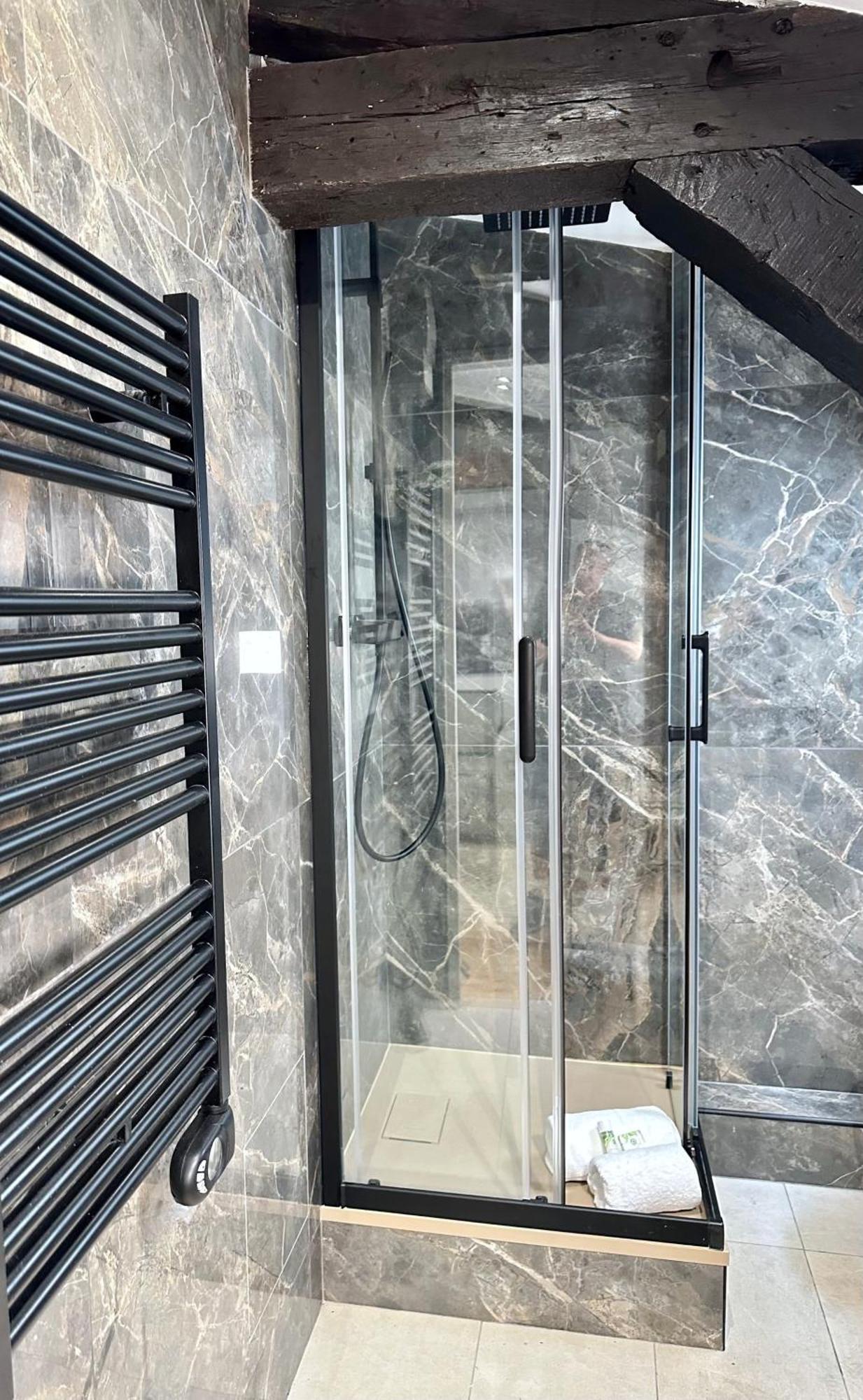 Le Marais' Finest Luxurious Apartment パリ エクステリア 写真